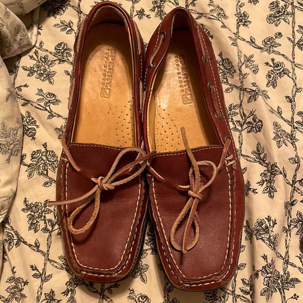 Sperry loafers size 7.5